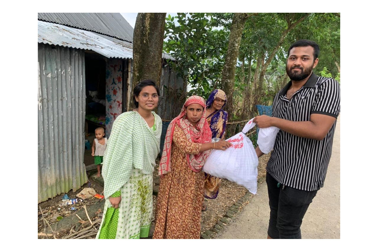 Relife-distribution-Doctors & Students-Image15-northeast medical college & Hospital