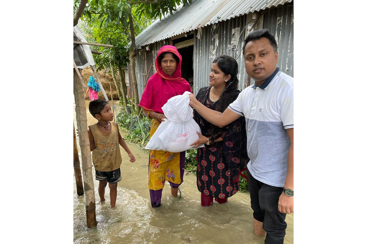 Relife-distribution-Doctors & Students-Image17-northeast medical college & Hospital