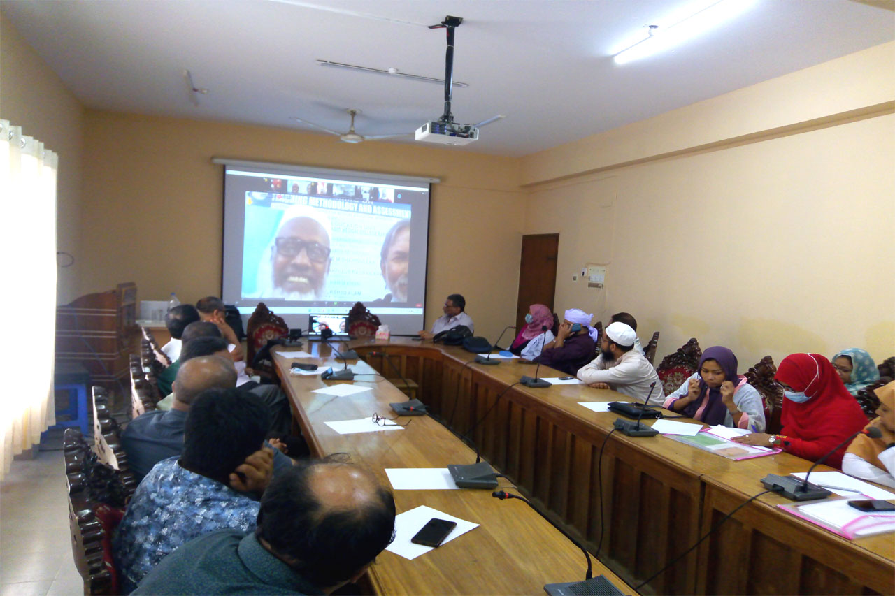 Certificate Giving Ceremony of Teaching Methodology & Assessment Training and Lecture on Integrated Teaching