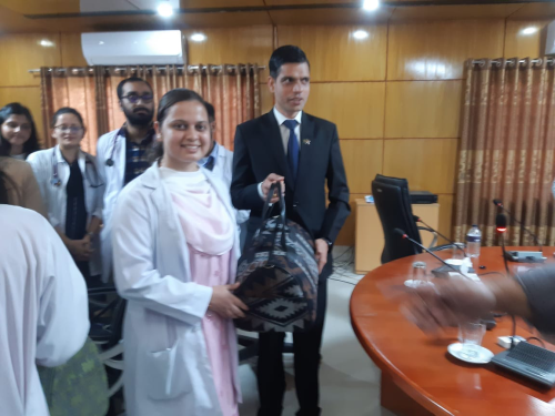 15 (1) (1) (1) (1) (1)